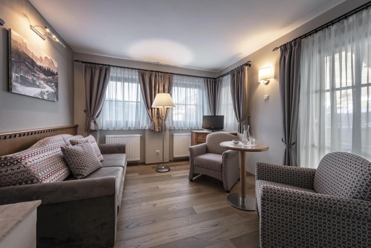 Hotel Dosses تيريس المظهر الخارجي الصورة